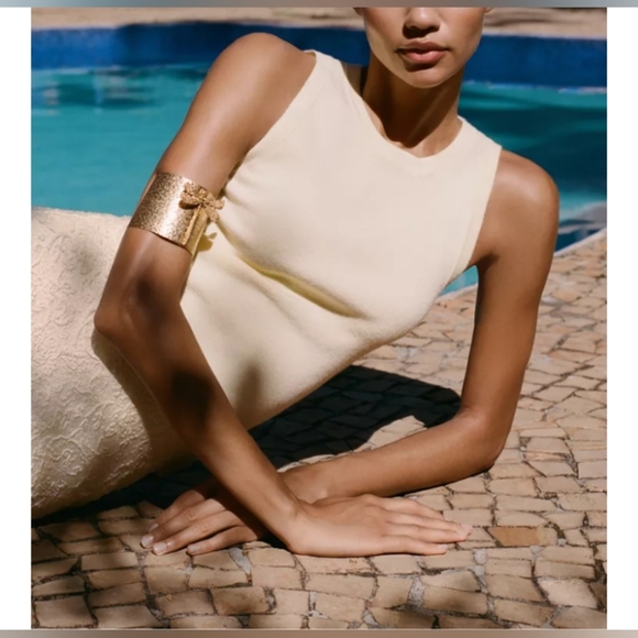 Zara Dragonfly Cuff Bracelet - Picture 3 of 5